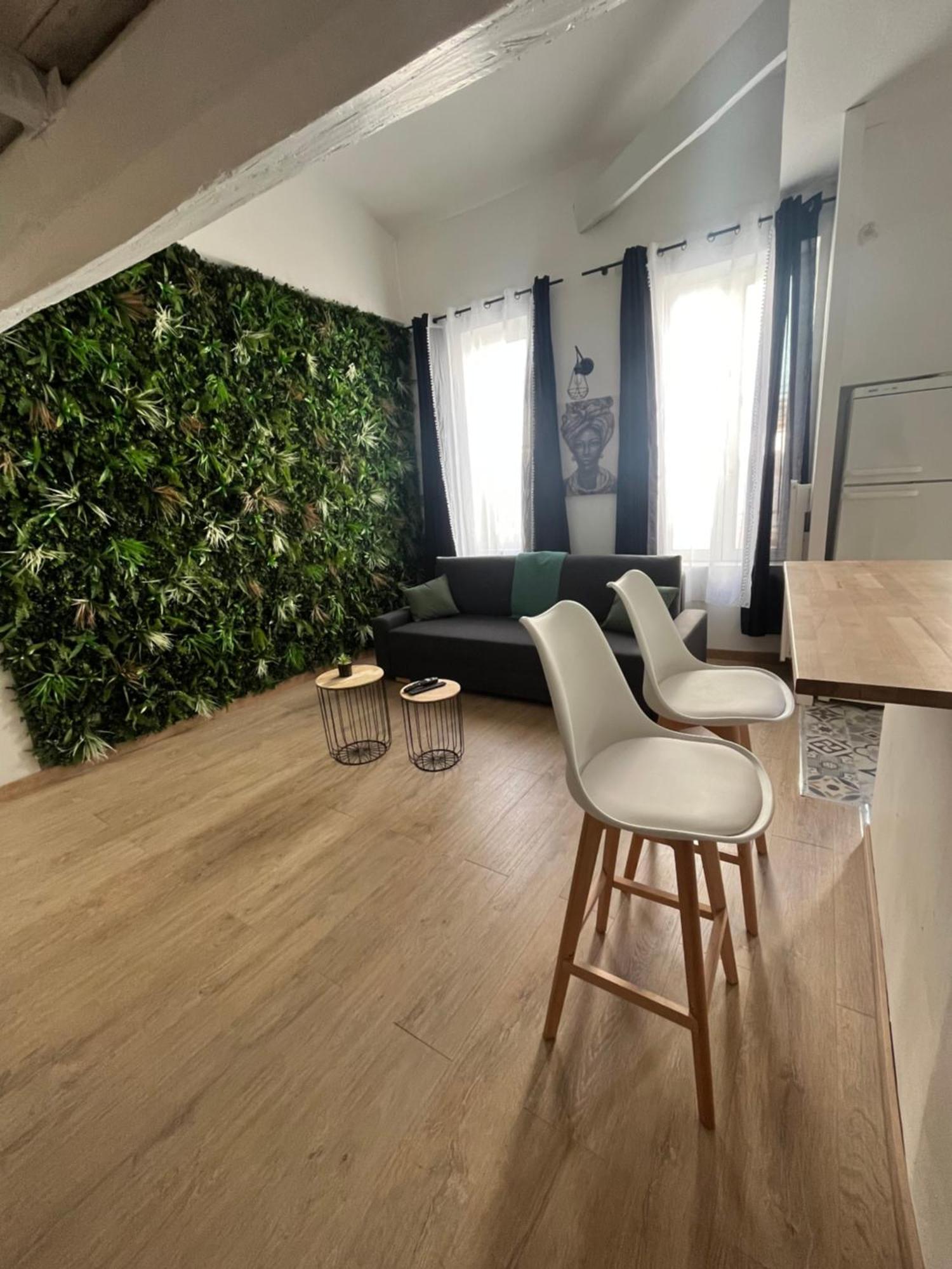 Apartment Duplex Centre De Nimes